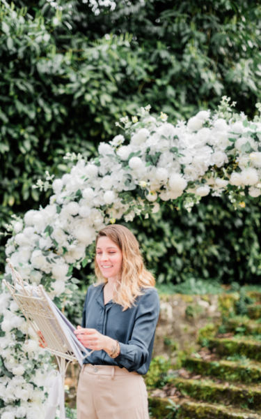 laura-officiante