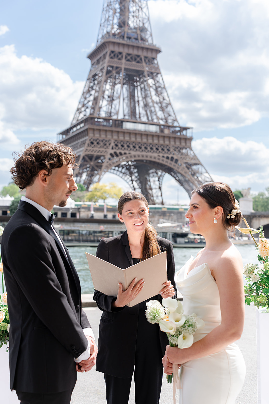 paris-elopement-celebrant Parisian Wedding Celebrant